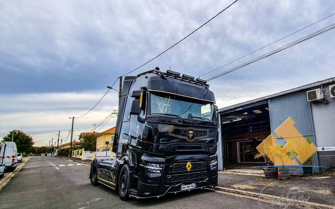 Renault T Wood & Gold